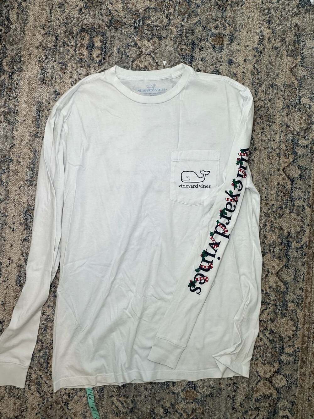 Vineyard Vines White Long Sleeve T-Shirt Size XS Christmas Candy Cane Whale Logo